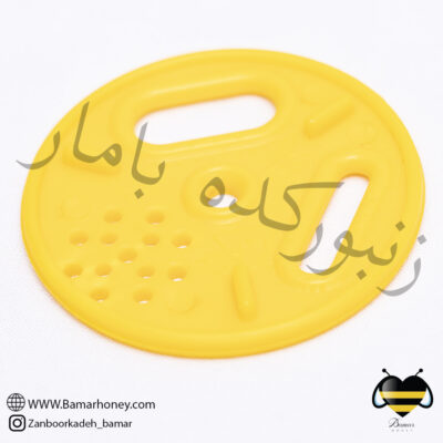 دربچه کندوچه پلاستیکی هفت گوهر | کنترل حرفه‌ای ورودی کندوچه پرورش ملکه