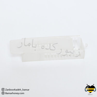 قفسک حمل ملکه سفید